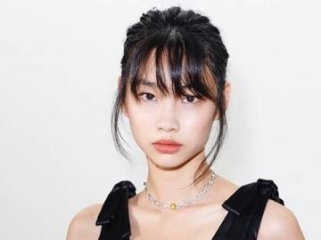 Jung Ho Yeon Tak Bisa Berkata-kata Didapuk Aktris Asia Pertama Jadi Cover Majalah Vogue Amerika