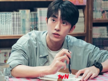 Nam Joo Hyuk Beber Karakter dan Beri Gambaran Drama Barunya 'Twenty Five, Twenty One'