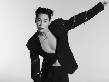 Henry Eks SuJu-M Bicara Soal Kecintaan Pada Seni Hingga Rencana untuk Album Solo Mendatang