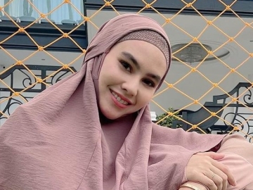 Kesungguhan Hijrah Kartika Putri Dipertanyakan Hingga Tuai Banyak Nyiyiran, Ada Apa?