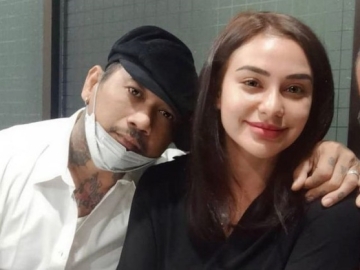 Nora Alexandra Kerap Dibully, Jerinx SID Semprot Netizen Hingga Tantang Begini