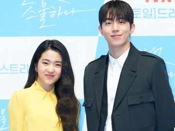 Sutradara Puji Akting Nam Joo Hyuk-Kim Tae Ri di Drama 'Twenty Five, Twenty One'