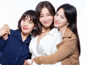 Song Hye Kyo Dapat Kejutan Dari Co Stars 'Breaking Up' di Lokasi Syuting 'The Glory'