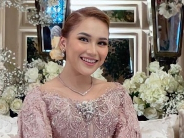 Ayu Ting Ting Kalungi Melati Pengantin, Siap Nikah Tahun Depan?