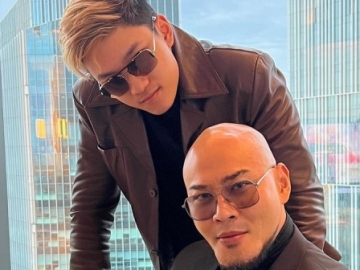  Deddy Corbuzier Minta Azka Tiru Tanda Tangannya