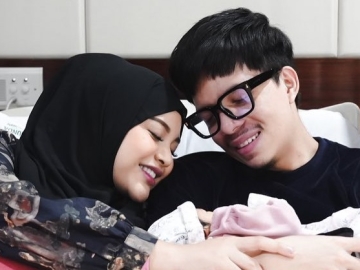 Nama Hingga Wajah Bayi Mungil Aurel-Atta Akhirnya Bocor ke Publik, Cantik Banget!