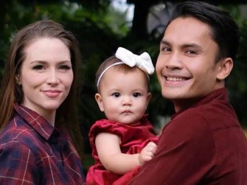 Kebahagiaan Berlipat Ganda, Istri Randy Pangalila Umumkan Hamil Anak Kedua di Momen Natal