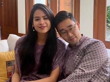 Momen Langka, Maudy Ayunda Pamer Cium Mesra Jesse Choi Jelang Tahun Baru 2023