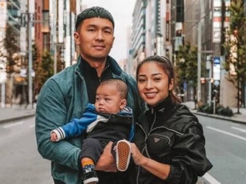 Nikita Willy Totalitas Kala Jadi Fotografer Suami dan Anak, Endingnya Kocak