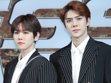 Baekhyun EXO Lepas Sehun untuk Jalani Wajib Militer dengan Sedih