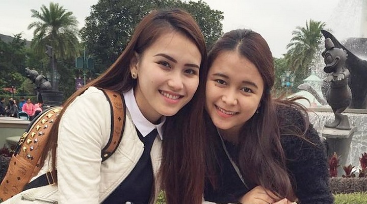 Adik Ayu Ting Ting Gelar 'Meet n Greet', Netizen: Pasti Acaranya Bau Amis
