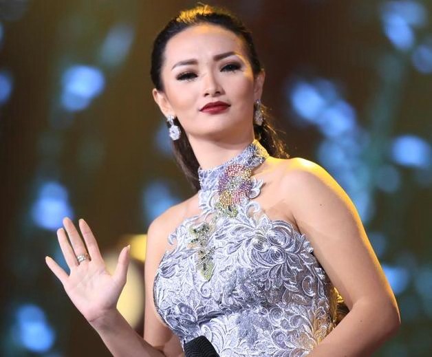 Tak Periksa Latar Belakang, 5 Seleb Indo Ini Terjebak Tipu Daya Calon Suami