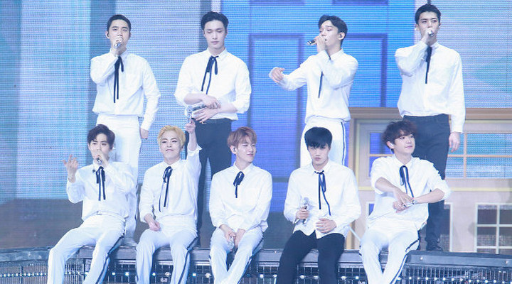 Foto: EXO Akan Buat Acara Mukbang di 'V' Live, Sudah Siap?