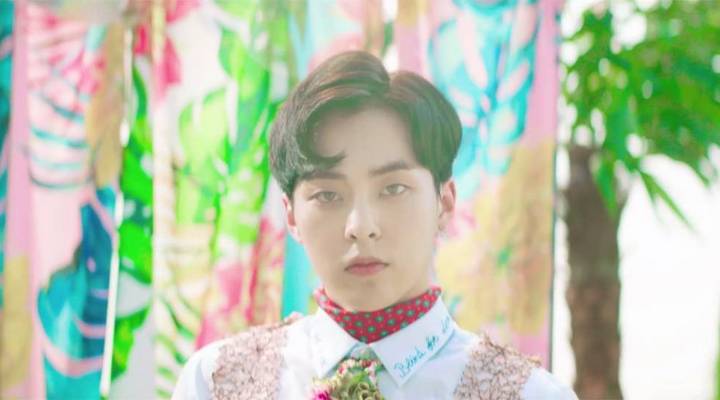 Biasa Warnai Rambut  Kenapa Xiumin  EXO  Pilih Rambut  Hitam 