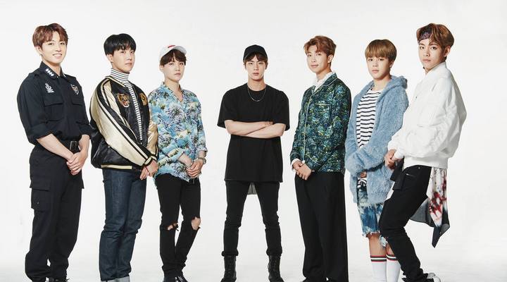 Foto: BTS Tutup Rangkaian Tur Dunia 'WINGS' dengan Konser di Seoul