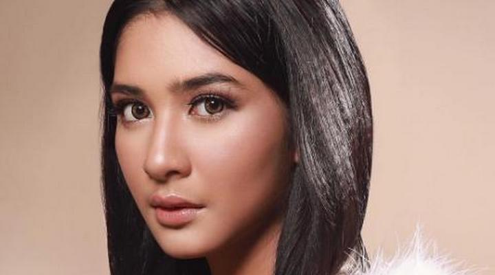 FOTO : Tak Hanya Feminin, Mikha Tambayong Ternyata Juga FOTO : Tak Hanya Feminin, Mikha Tambayong Ternyata Juga