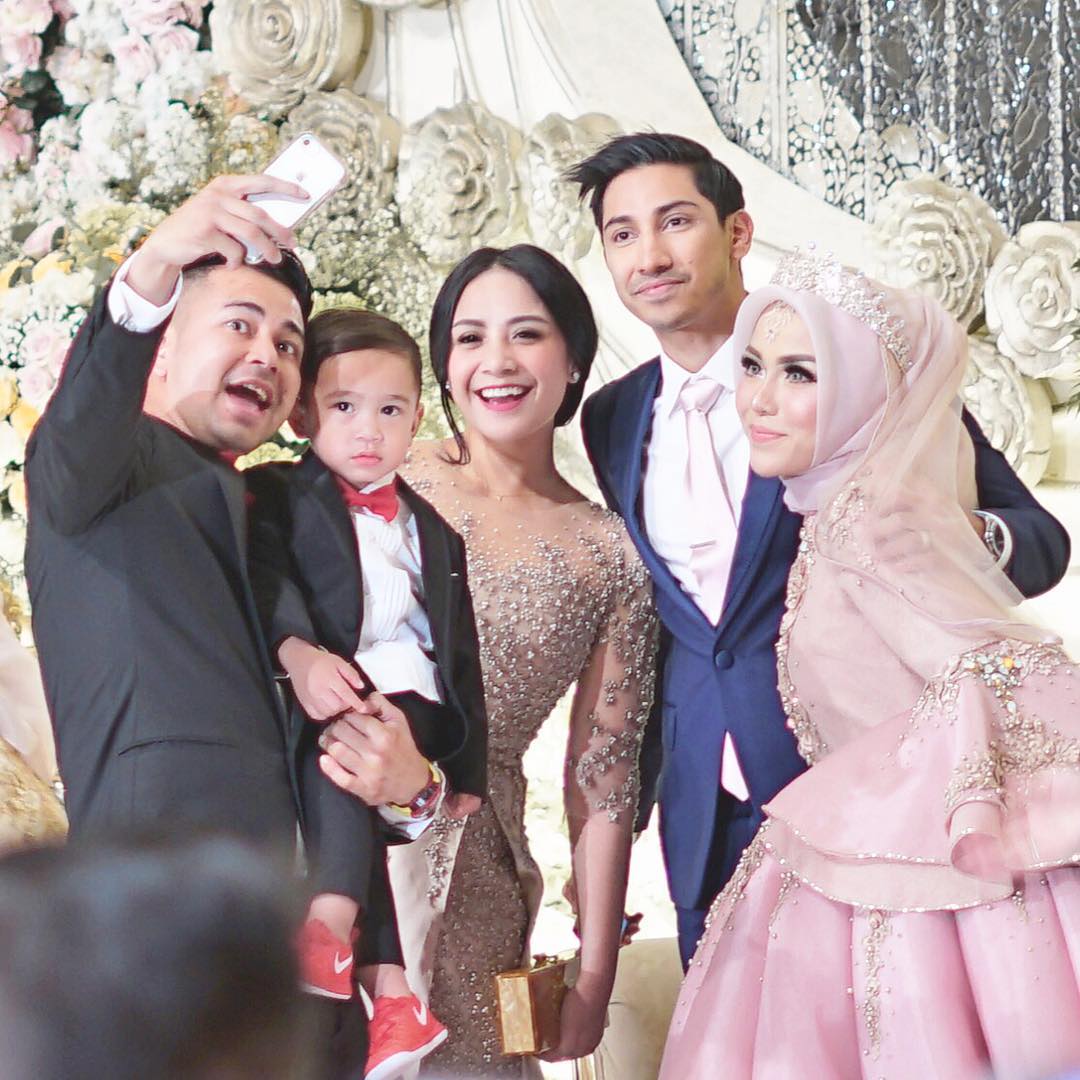 FOTO : Sederet Seleb Hadiri Pesta Pernikahan Adik Bungsu ...