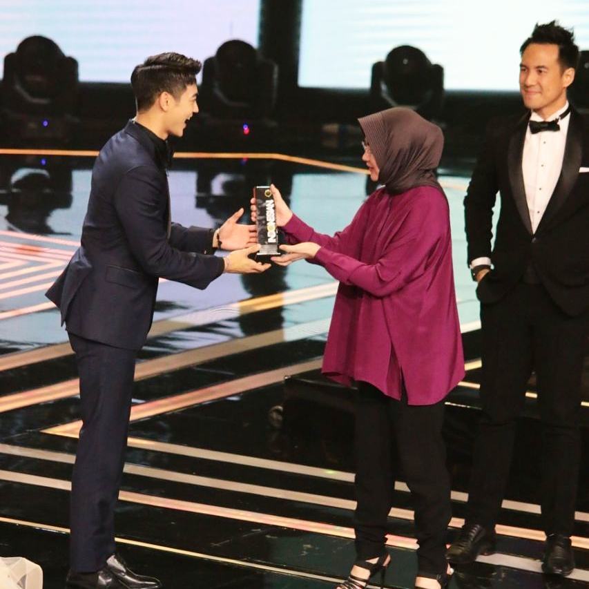 Minho SHINee Dapatkan Penghargaan Spesial 