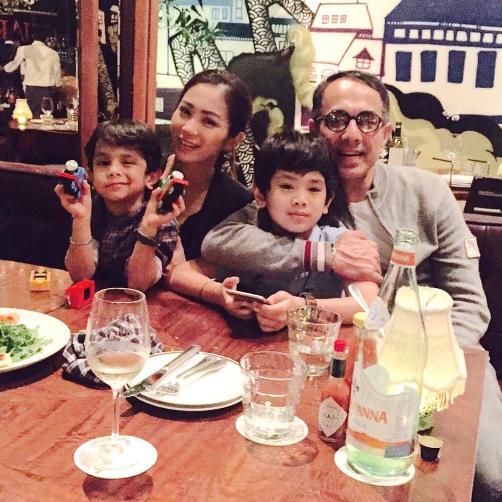 FOTO: Dikaruniai 2 Anak, Begini Potret Keharmonisan Rumah 