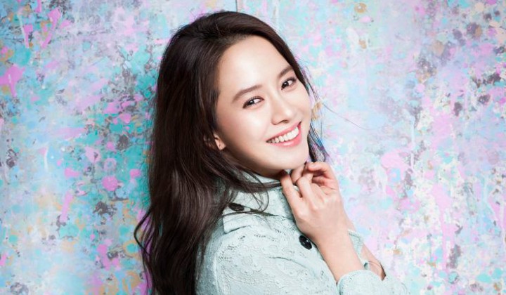 Foto: Popularitasnya Makin Meroket, Agensi Song Ji Hyo Peringatkan Fans Soal Ini