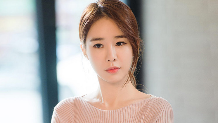 Yoo In Na: Dibully Saat Sekolah Menjelang Debutnya Sebagai Aktris