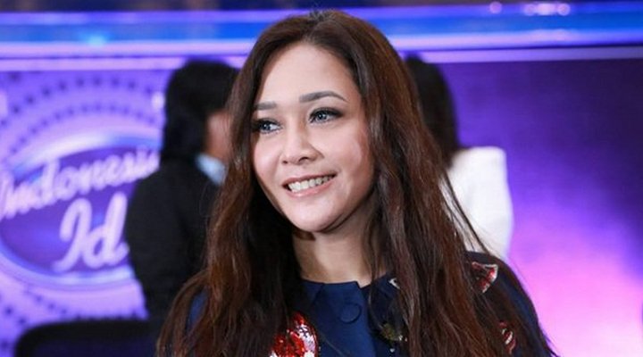 Foto: Geser Posisi Ahmad Dhani, Maia Estianty Resmi Jadi Juri Indonesian Idol Tahun Ini