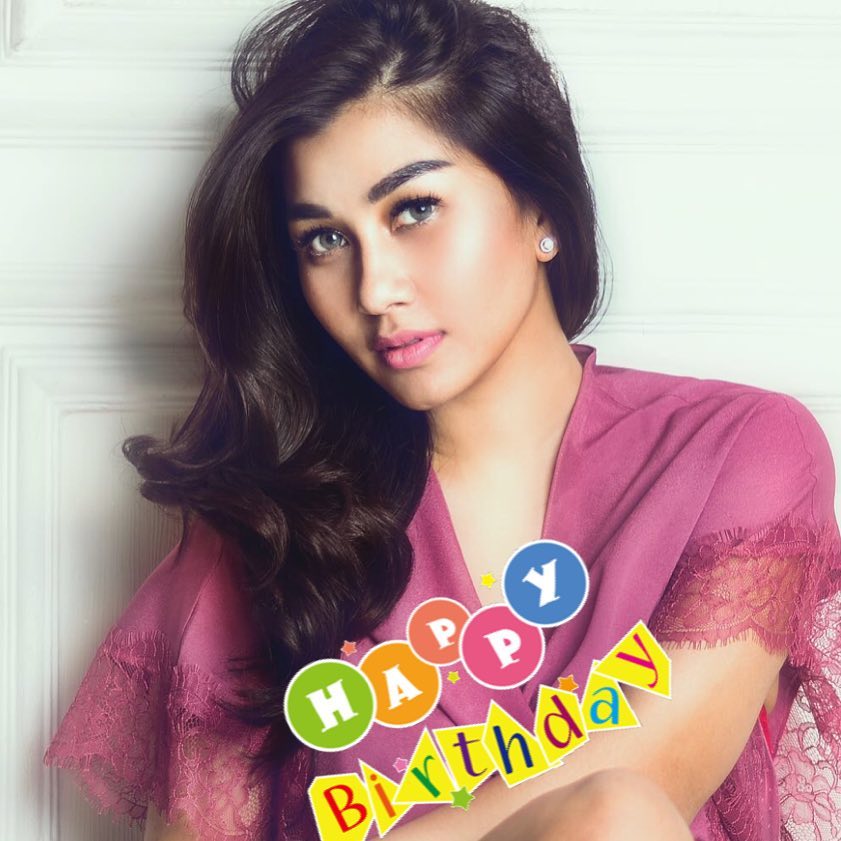 Serunya Momen Ulang Tahun ke-27 Nisya Ahmad, Penuh Kejutan Serunya Momen Ulang Tahun ke-27 Nisya Ahmad, Penuh Kejutan