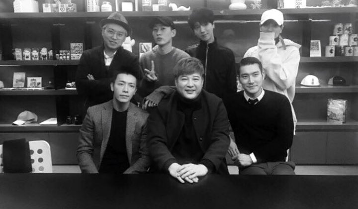 Foto: Inilah Alasan Siwon Tak Ikut Super Junior Syuting 'Knowing Brothers'