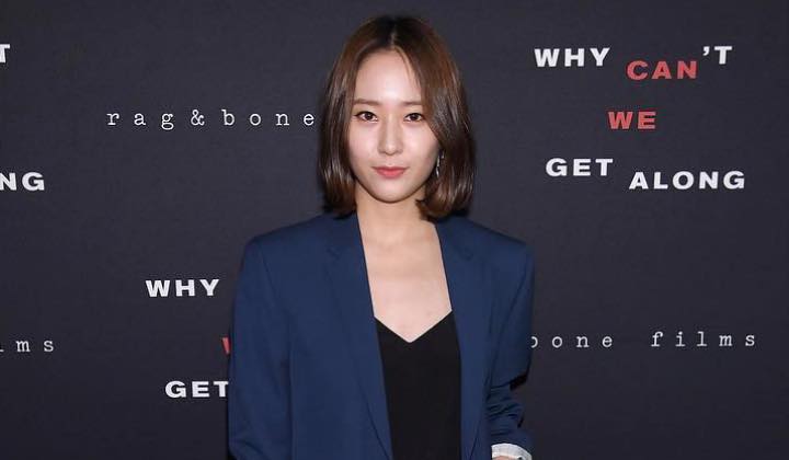 Akun Instagram Krystal F X Mendadak Di Unfollow Brand Kosmetik - 