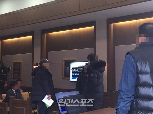 Go Hyun Jung Minta Gunakan Teleprompter di Adegan Pengadilan