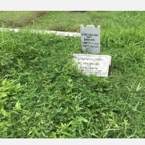 Kondisi Makam Laila Sari