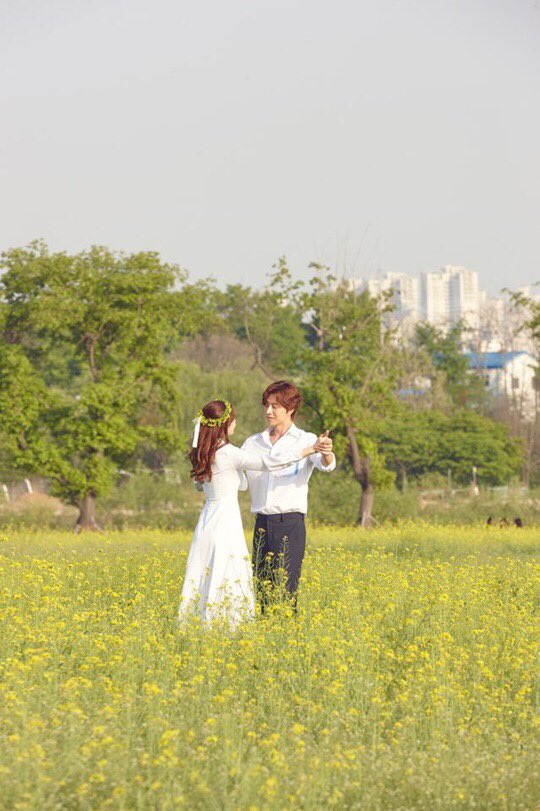 Adegan mesra Park Hae Jin dan Nana