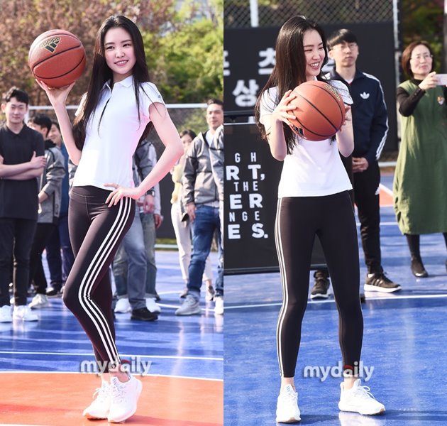 Penampilan Na Eun di Acara Brand Olahraga