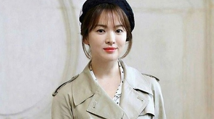 Gaun Putih Pendek Elegan Kumpulan Model Kemeja Gaun Putih Pendek Elegan Kumpulan Model Kemeja