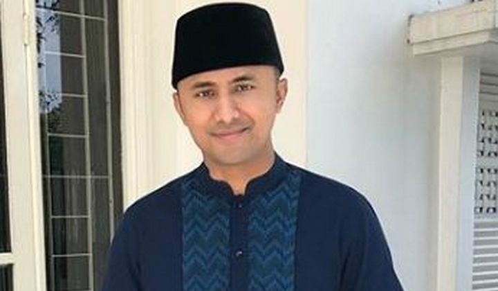 Bulan Puasa, Hengky Kurniawan Jual Gorengan?