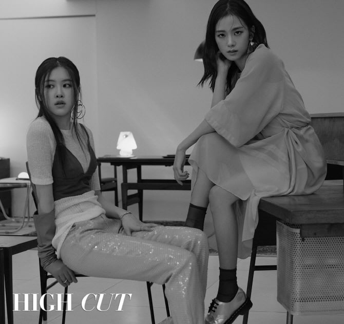 Black Pink pemotretan dengan High Cut