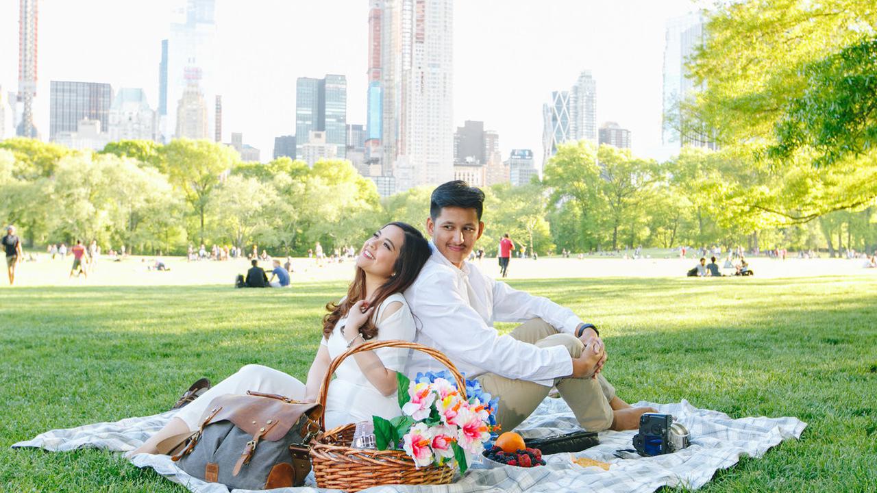 Pilih Gaya Kasual Saat Foto Prewedding Di New York Ini Alasan Tasya