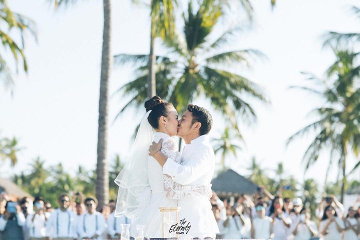 Resmi Jadi Suami Istri Ini 5 Fakta Pernikahan Nadine Chandrawinata Dimas Anggara Resmi Jadi Suami Istri Ini 5 Fakta Pernikahan Nadine Chandrawinata Dimas Anggara