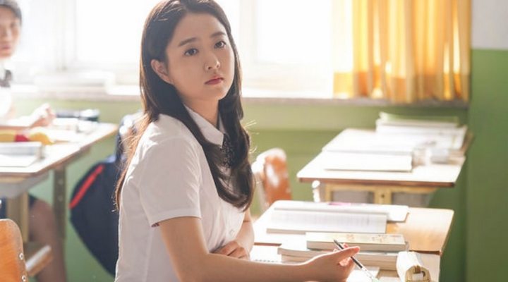 Foto: Intip Cantiknya Park Bo Young Sebagai Murid SMA Hingga Perempuan Dewasa di Teaser Baru 'Your Wedding