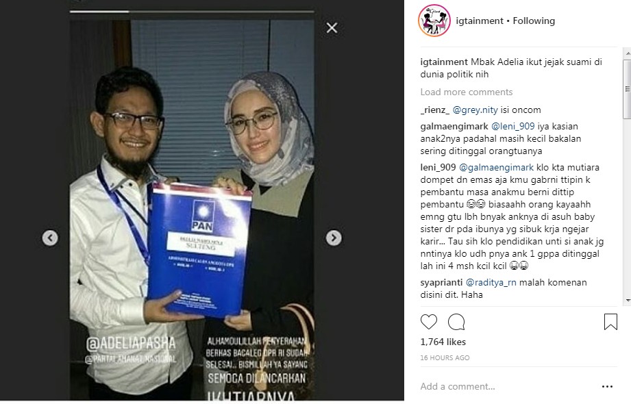 Penyerahan Berkas Bacaleg DPR RI 2019 Oleh Adelia Pada Partai PAN