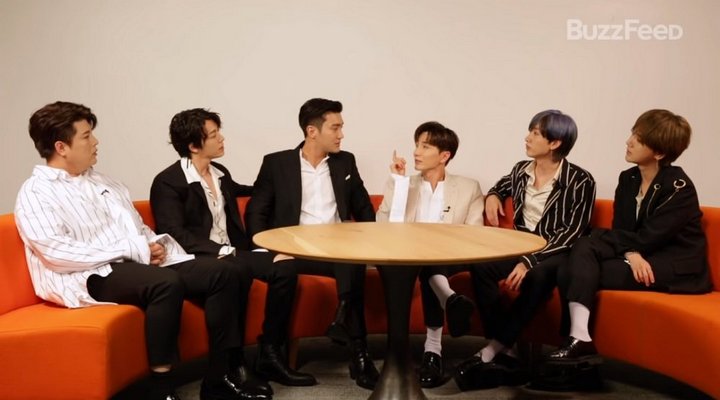 Foto: Saling Mengejek, Kocaknya Super Junior Lakukan Permainan ‘Would You Rather’ di Buzzfeed Celeb