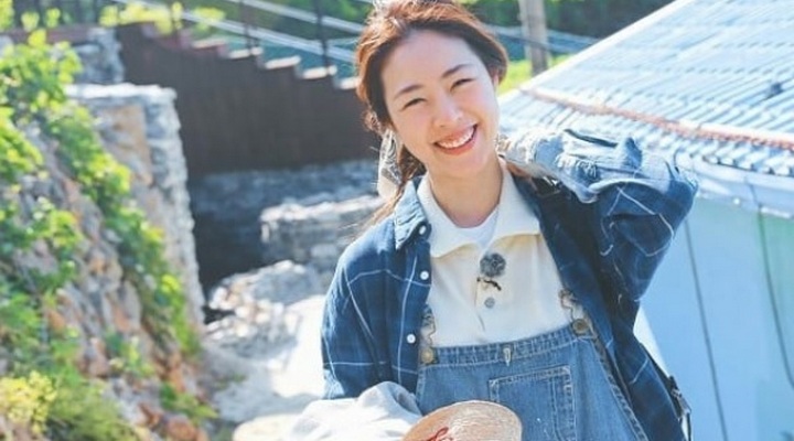 Foto: Ungkap Alasannya Tak Debut Bareng SNSD, Lee Yeon Hee Tuai Berbagai Komentar