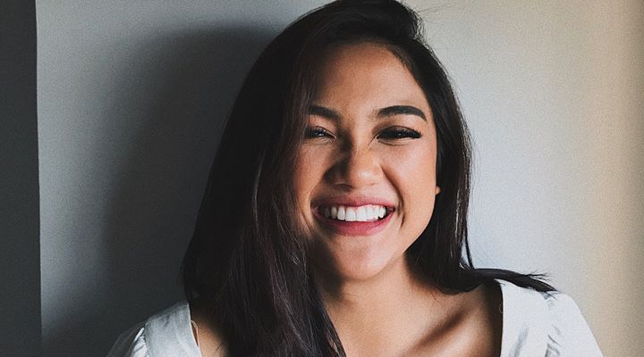 Marion Jola Ajak Fans Nyanyi ke Panggung , Netizen Sibuk Berantem