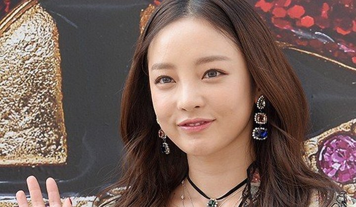 Hasil gambar untuk goo hara bunuh diri