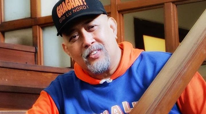 Unggah Foto di Makam Sang Istri, Ini Ungkapan Cinta Mengharukan Indro