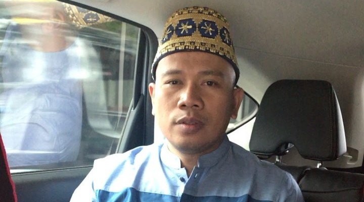 Diisukan Dekat dengan Senk Lotta Gara-Gara Foto Ini, Vicky Prasetyo