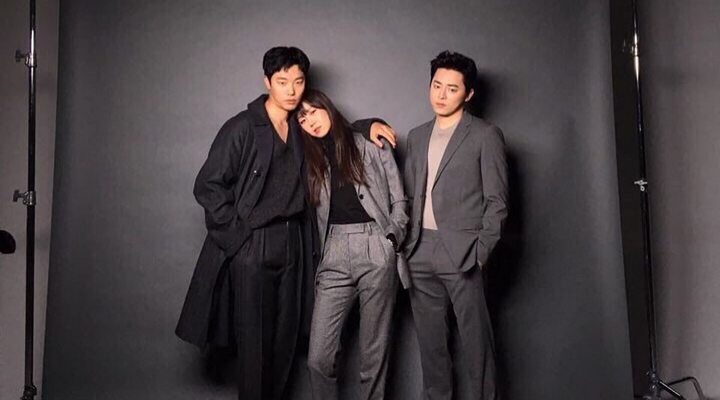 Foto: Intip Penampilan Perdana Gong Hyo Jin, Ryu Jun Yeol & Jo Jung Suk di Teaser Film 'Hit and Run Squad'