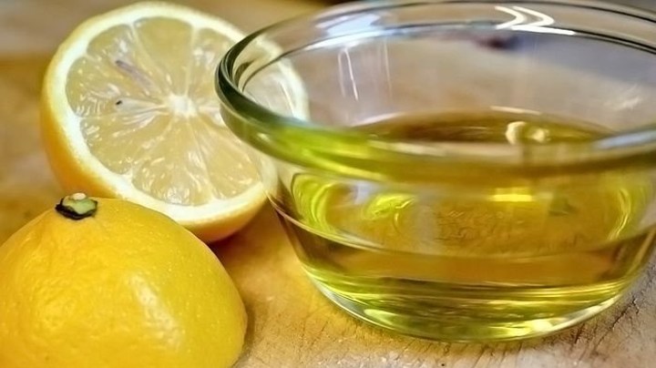Minyak Zaitun dan Lemon Mampu Mencerahkan Wajah