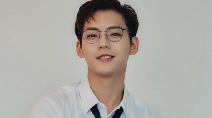 Dikonfirmasi Agensi, Minhyuk BTOB Telah Lunasi Utang Ayahnya
