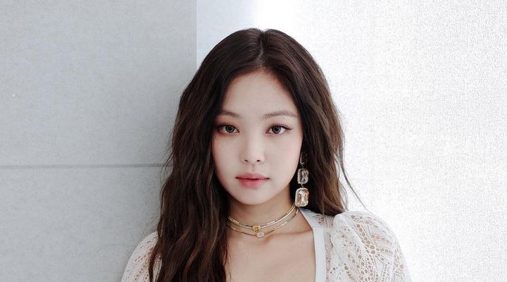 Berpacaran dengan Kai, Kisah Cinta Jennie Akan Berpengaruh 